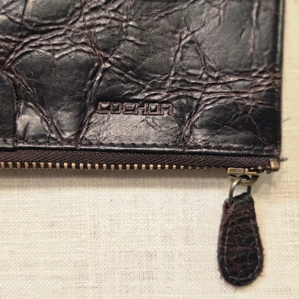 COCHOA Bifold Brown Distressed Zipper Pouch Travel RFID Blocking Leather Wallet